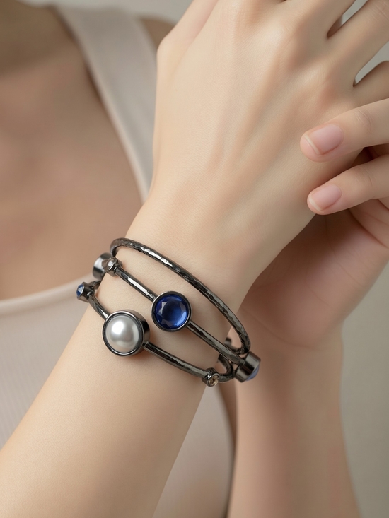 Chico's Jewelry - Chico's 3 pc Bangle Bracelet w blue & gunmetal crystal